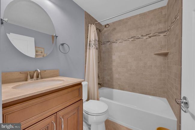 106 S Barnegat Ave, House other with 5 bedrooms, 2 bathrooms and null parking in Surf City NJ | Image 19