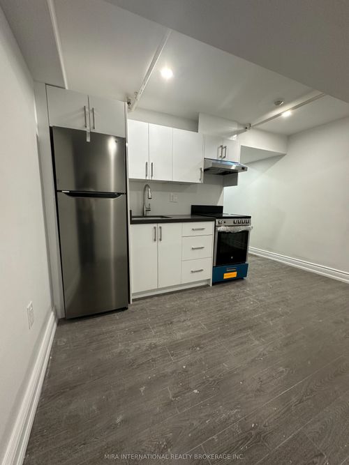 l4-180 Sherbourne St, Toronto, ON, M5A2R7 | Card Image