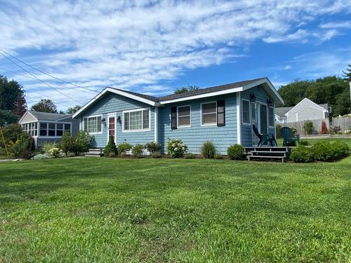 6 Willow Ln, Hampton, NH, 03842-1481 | Card Image