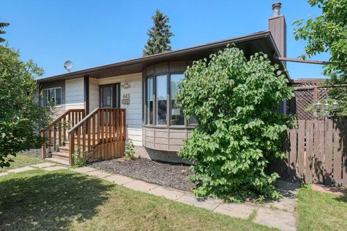 440 6 St, Kathyrn, AB, T0M1B0 | Card Image