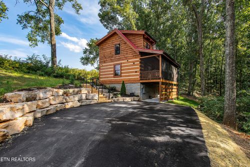 967 Cave Rd, Jefferson City, TN, 37760-3719 | Card Image