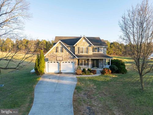 76 Katie Ln, MIDDLETOWN, VA, 22645-3759 | Card Image