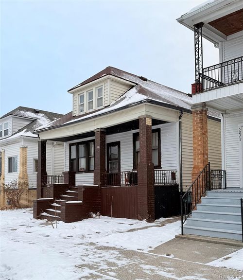 5021 Talbot St, Hamtramck, MI, 48212-2810 | Card Image