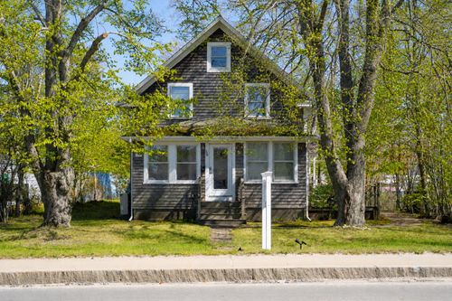 378 State Rd, Vineyard Haven, MA, 02568-5624 | Card Image