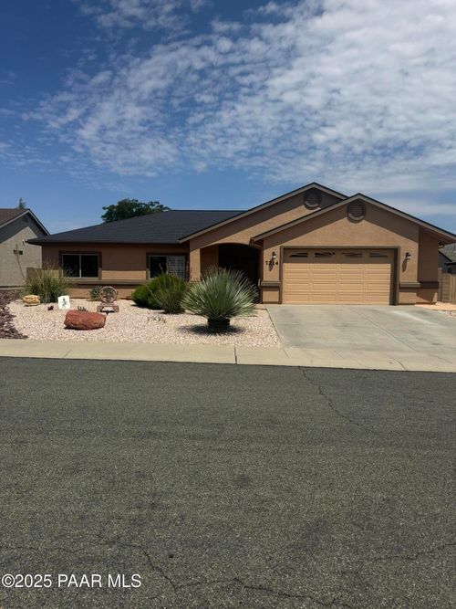 7214 E Sablewood Dr, Prescott Valley, AZ, 86315-9056 | Card Image