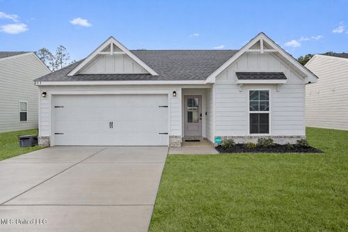 211 Savannah Gardens Rd, Ocean Springs, MS, 39564-5765 | Card Image