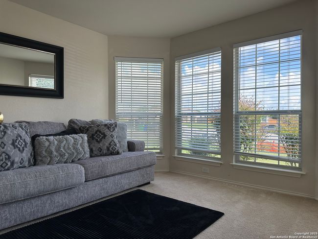 109 Willow Run, House other with 3 bedrooms, 2 bathrooms and null parking in Cibolo TX | Image 6