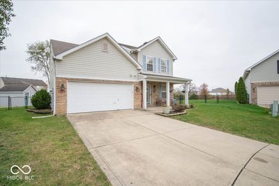 1341 Charlotte Way, House other with 4 bedrooms, 2 bathrooms and null parking in Shelbyville IN | Image 2