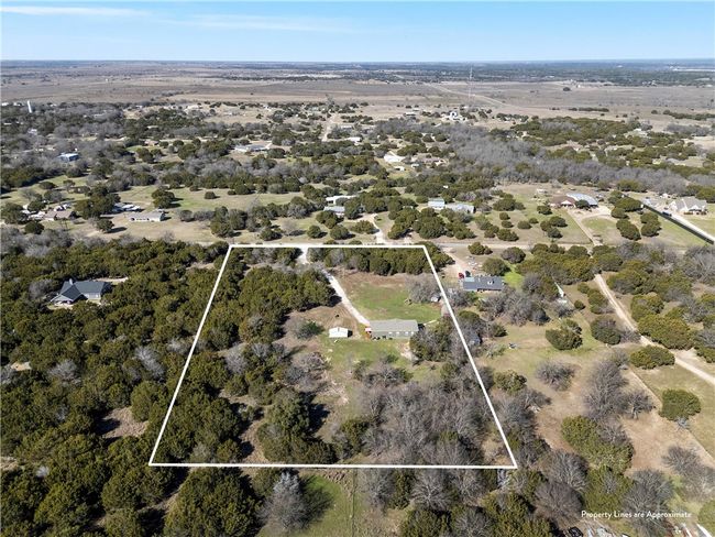 199 County Road 3585, House other with 3 bedrooms, 2 bathrooms and null parking in China Spring TX | Image 27