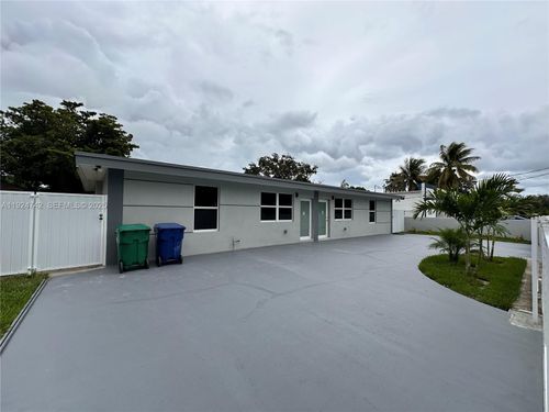 2433 Nw 97th St, Miami, FL, 33147-2445 | Card Image