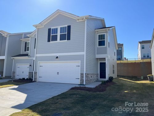 3863 County Down Ave, Kannapolis, NC, 28081-6515 | Card Image