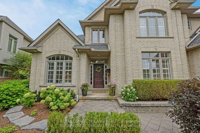 1411 Shore Rd, House other with 4 bedrooms, 4 bathrooms and 8 parking in London ON | Image 2