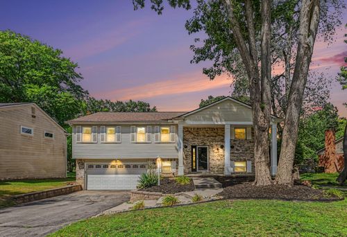 1560 Chanticlair Cir, Wixom, MI, 48393-1611 | Card Image