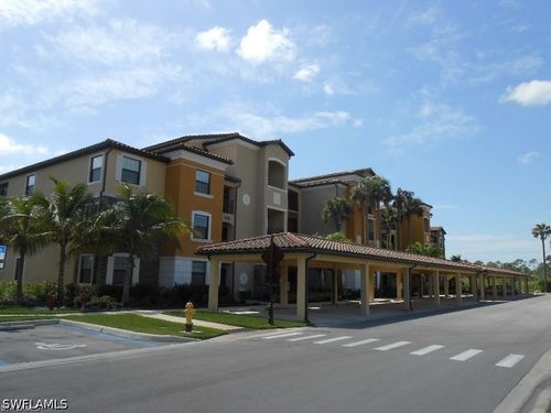 611-9735 Acqua Ct, Naples, FL, 34113-8140 | Card Image