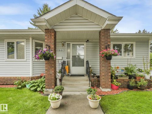 17210 Callingwood Rd Nw, Edmonton, AB, T5T5P1 | Card Image