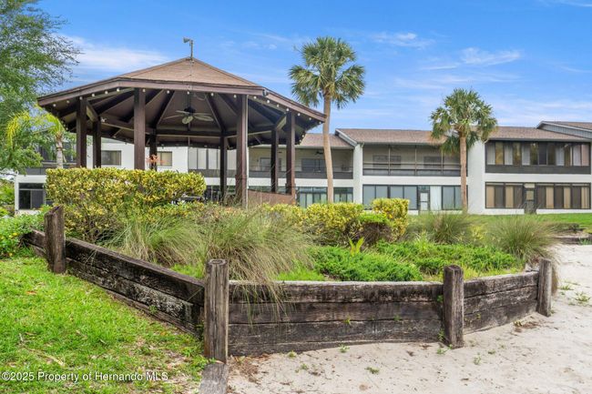 6572 River Run Blvd, Condo with 2 bedrooms, 2 bathrooms and null parking in Weeki Wachee FL | Image 25