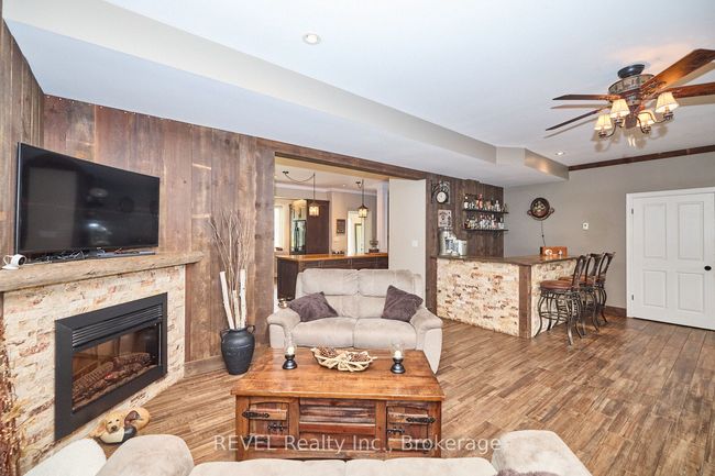 9695 Grassy Brook Rd, House other with 4 bedrooms, 3 bathrooms and 15 parking in Port Robinson ON | Image 15