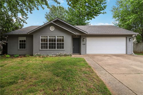 1368 N Caddo Ave, Fayetteville, AR, 72704-5555 | Card Image