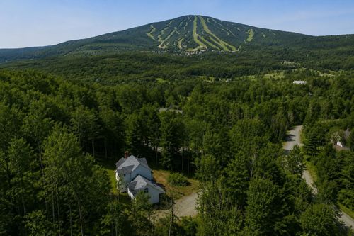153 High Meadow Rd, Winhall, VT, 05340-8809 | Card Image