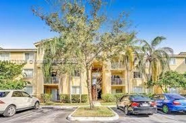 APT-129 - 2600 S University Dr, Condo with 3 bedrooms, 2 bathrooms and null parking in Davie FL | Image 35