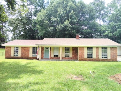 8 Mar Ree Dr, Laurel, MS, 39440-1193 | Card Image