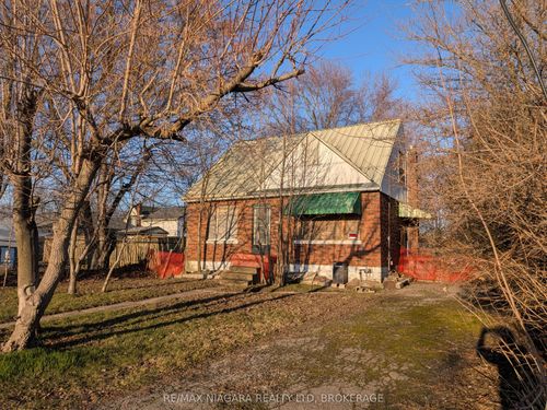 2936 Dorchester Road, Niagara Falls, ON, L2J2Z5 | Card Image