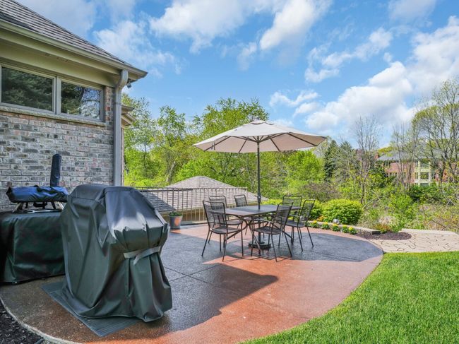 8 Lake Pointe Cir, House other with 5 bedrooms, 3 bathrooms and null parking in Wind Point WI | Image 24