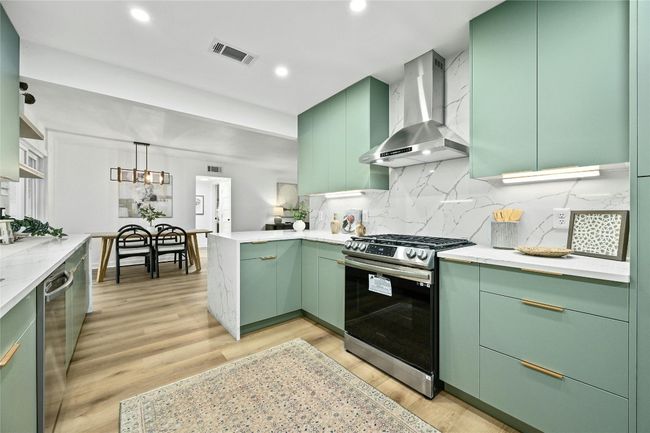 2114 Vanderbilt Ln, House other with 5 bedrooms, 3 bathrooms and 6 parking in Austin TX | Image 17