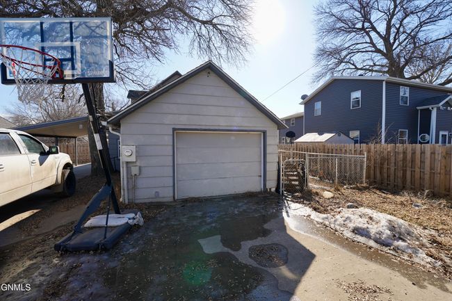 620 2 Nd St Sw, House other with 3 bedrooms, 2 bathrooms and null parking in Jamestown ND | Image 21