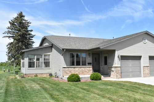 1424 Dutch Ct, Oostburg, WI, 53070 | Card Image