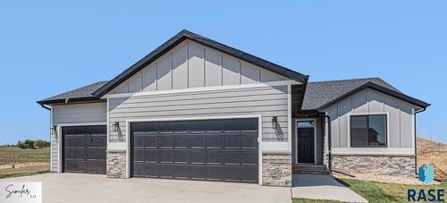 312 S Willow Spring Dr, Sioux Falls, SD, 57110-6795 | Card Image