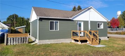 87 Arthur St, House other with 3 bedrooms, 1 bathrooms and 6 parking in Sturgeon Falls ON | Image 1