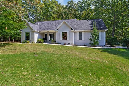 19 Trafalgar Ln, Crossville, TN, 38558-7091 | Card Image