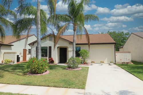 2313 Se Brekenridge Cir, Port St. Lucie, FL, 34952-8111 | Card Image