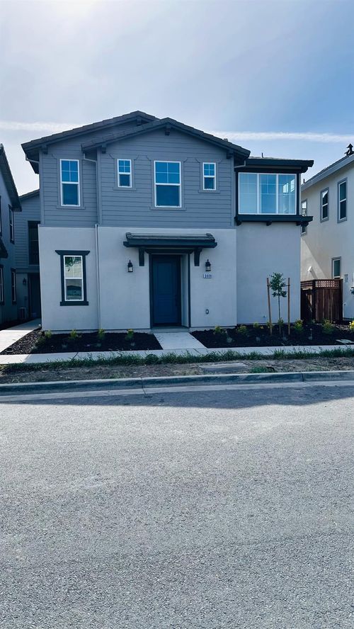 2608 Garden Farms Ave, Lathrop, CA, 95330-9813 | Card Image