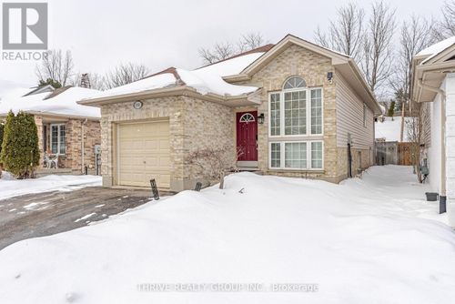 111 Meadowridge Road, London North (North M), ON, N6B5E6 | Card Image