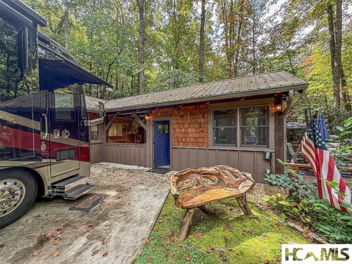 51 Creekside Cv S, Scaly Mountain, NC, 28775-5502 | Card Image