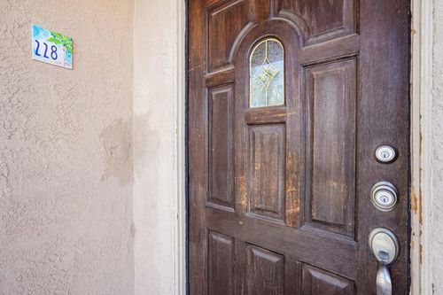 228-400 N Sunrise Way, Palm Springs, CA, 92262-6502 | Card Image