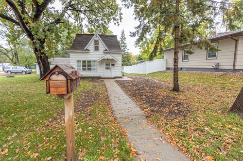 505 8th Ave E, Alexandria, MN, 56308-1903 | Card Image