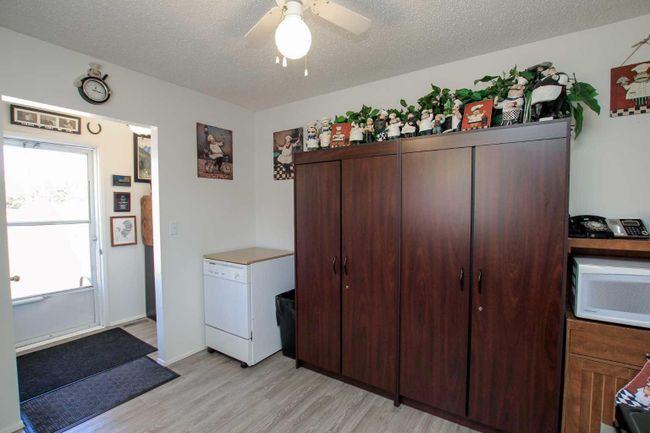 3813 50 A Street, Home with 3 bedrooms, 1 bathrooms and 3 parking in Red Deer AB | Image 10