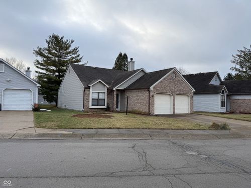 9211 Steeplechase Dr, Indianapolis, IN, 46250-3493 | Card Image