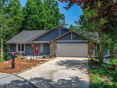 15 Josie Ln, Asheville, NC, 28804-9794 | Card Image
