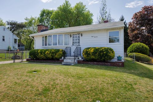 819 Bentwillow Drive, GLEN BURNIE, MD, 21061 | Card Image