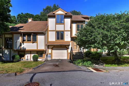 382-690 Forest Rd, West Haven, CT, 06516-7931 | Card Image