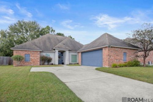 6729 Royal Oaks Ct, Zachary, LA, 70791-7483 | Card Image