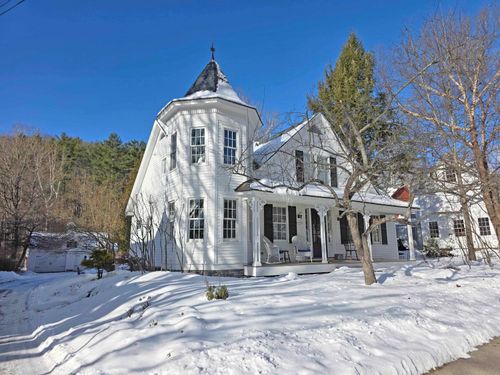 39 West St, Newfane, VT, 05345-8808 | Card Image