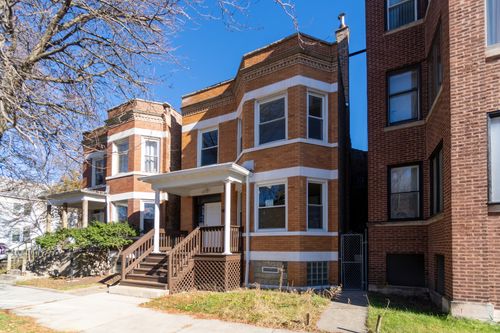 6961 Eberhart Ave, Chicago, IL, 60637-4609 | Card Image
