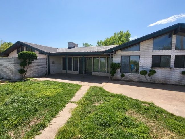 306 Wade St, House other with 4 bedrooms, 2 bathrooms and null parking in Olney TX | Image 5