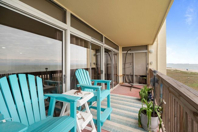 Large balcony | Image 18