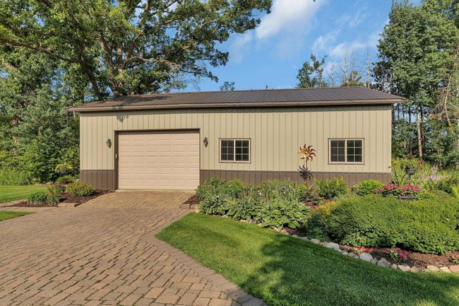 824 Main St W, House other with 4 bedrooms, 4 bathrooms and null parking in Saint Stephen MN | Image 58